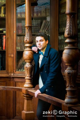 zekiGraphic_book_fotografico_modelo_murcia_libreria